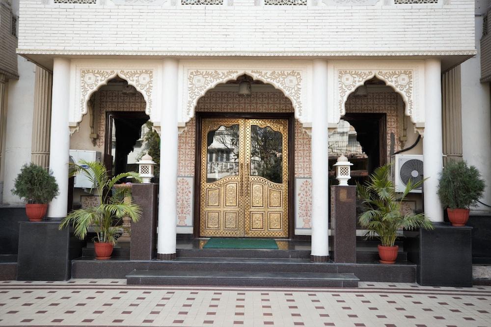 Nahargarh Haveli-Near Train Station Metro Hotel Jaipur Eksteriør billede