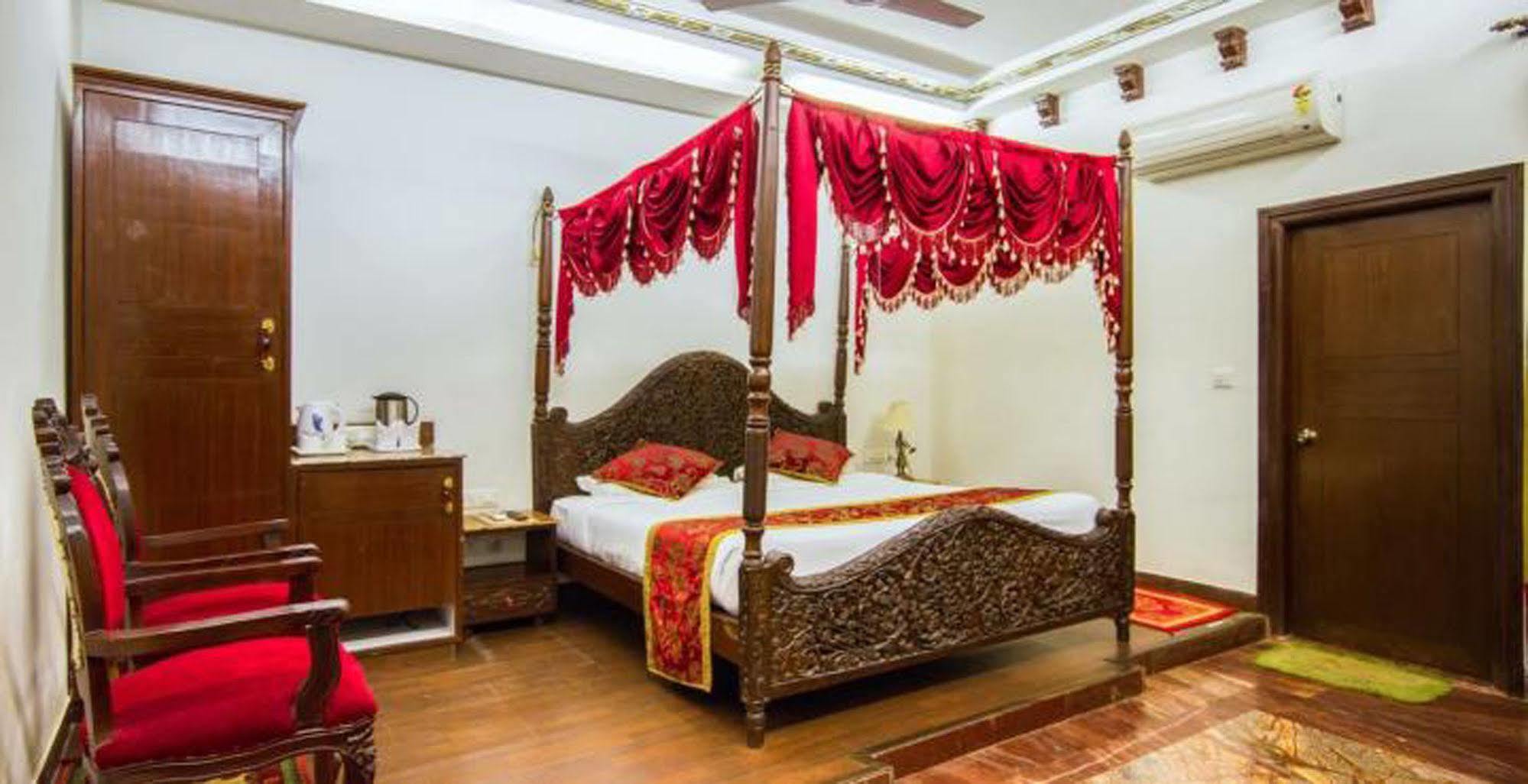 Nahargarh Haveli-Near Train Station Metro Hotel Jaipur Eksteriør billede